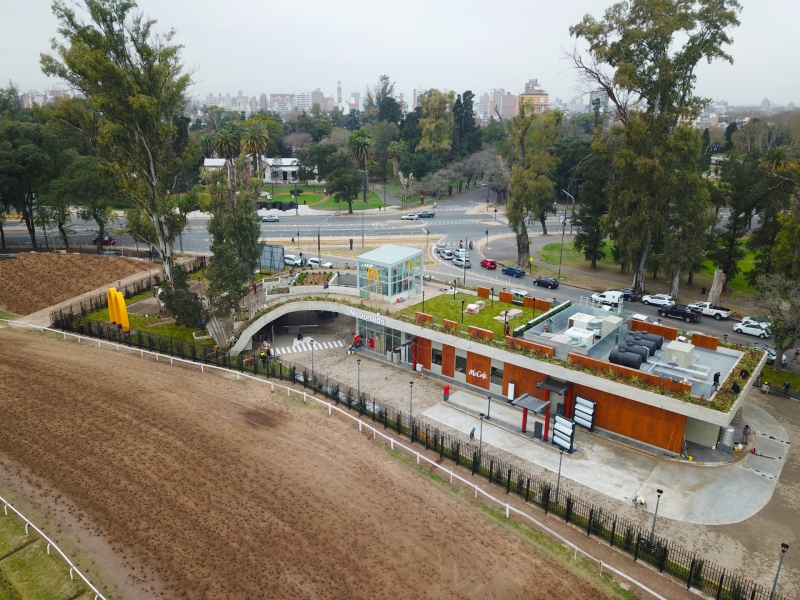 ¡Bienvenido McDonalds al Hipódromo Independencia!